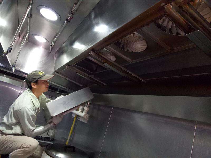 清洗油煙管道技(jì )巧